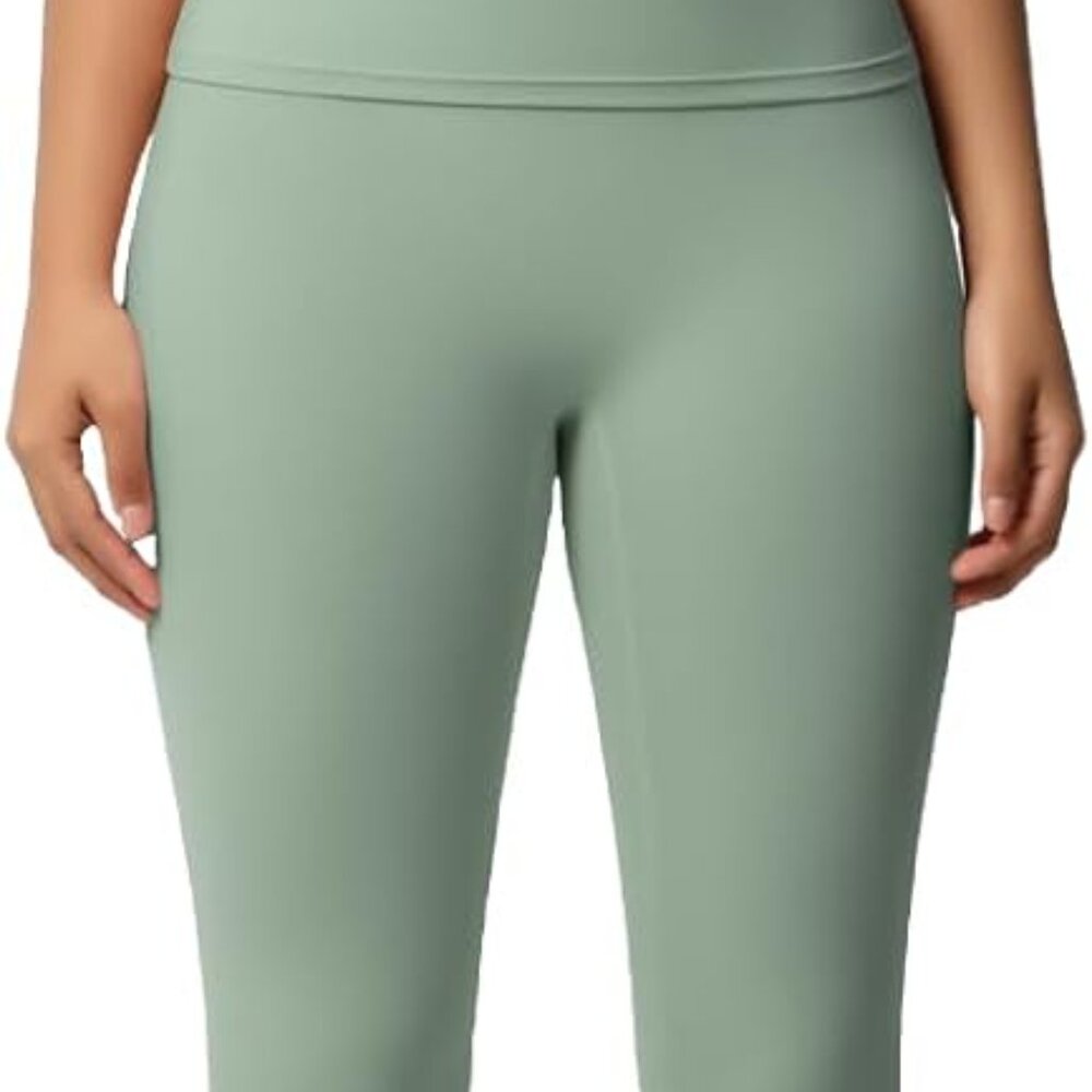 Green Women's 2-Piece Activewear Set: Athletic T-Shirt & High Waist Leggings